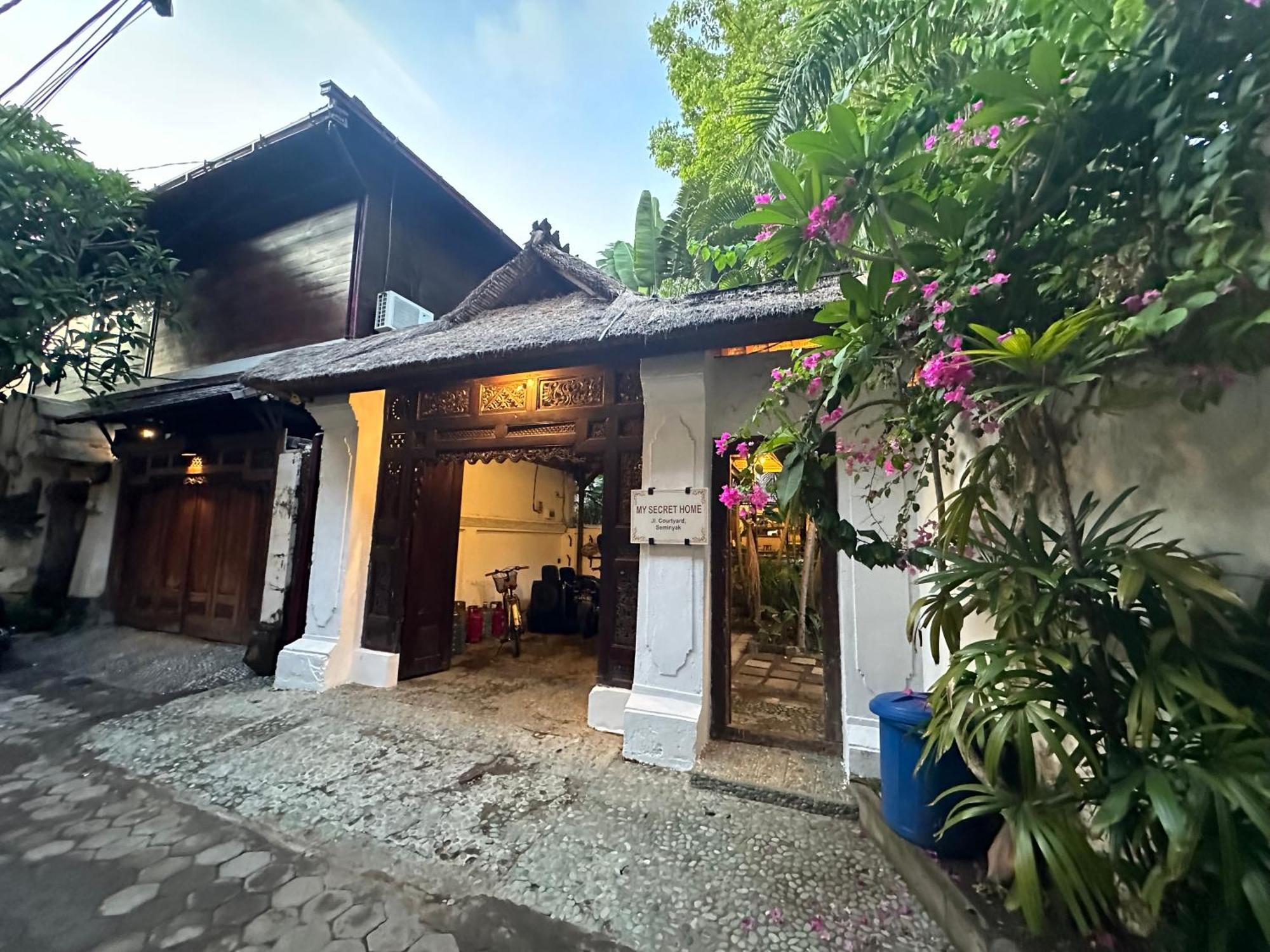 Guest house My Secret Seminyak (Bali)